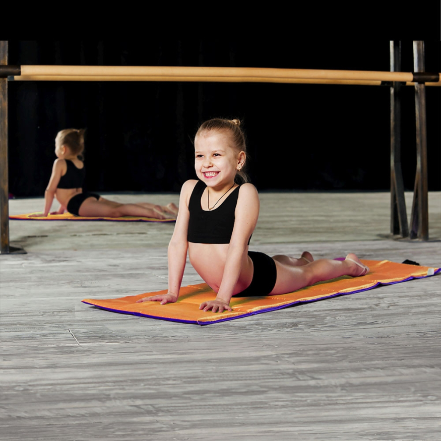 Коврик гимнастический детский INDIGO SM-043-BLR, cине-красный