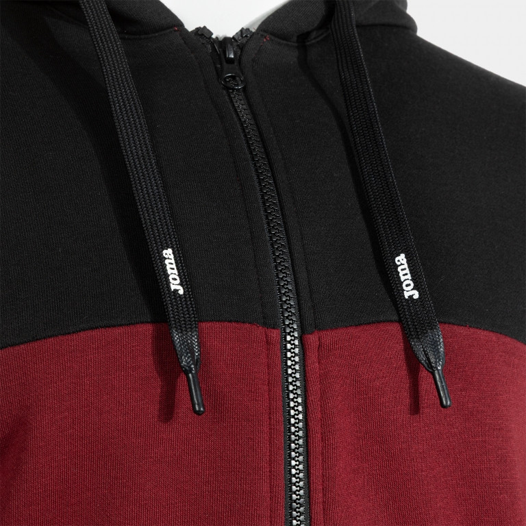 CHAQUETA CON CAPUCHA URBAN STREET VINO