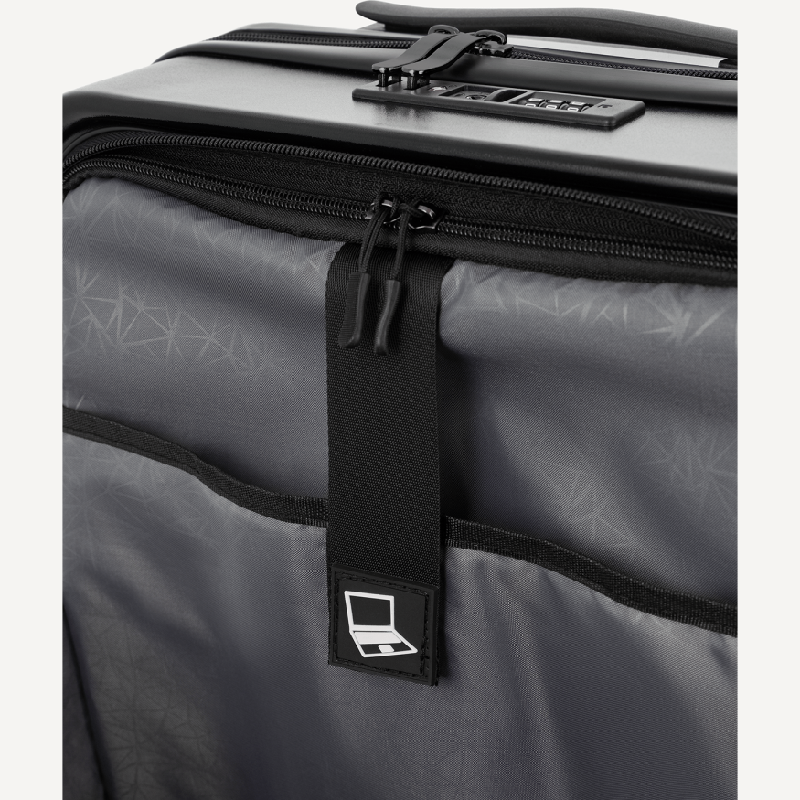 Чемодан для ручной клади JOGEL ESSENTIAL Carry on Spinner, черный