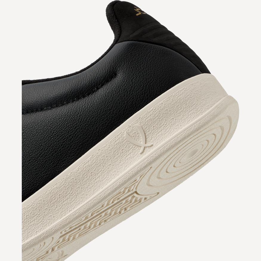 Кроссовки спортивные JÖGEL Derby, черный/золотой