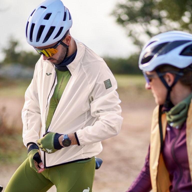 CORTAVIENTOS CRONO BEIGE