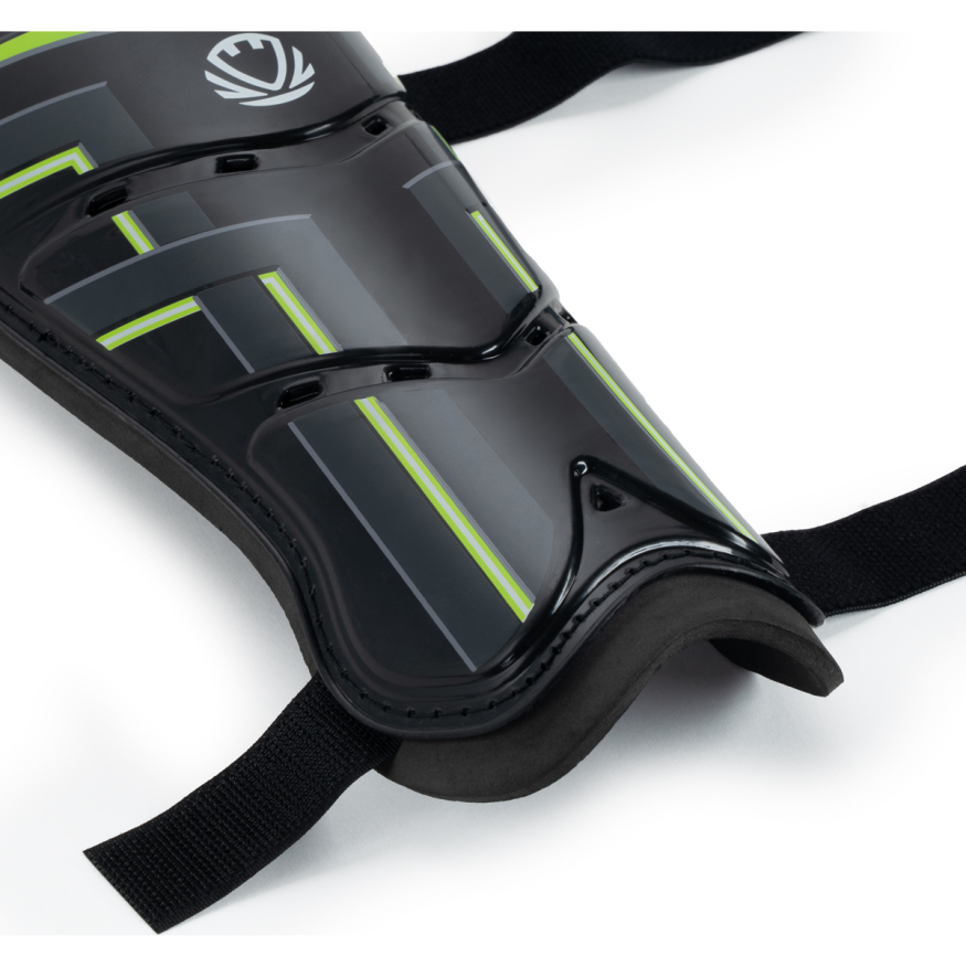 Щитки футбольные TORRES Training FS2306L